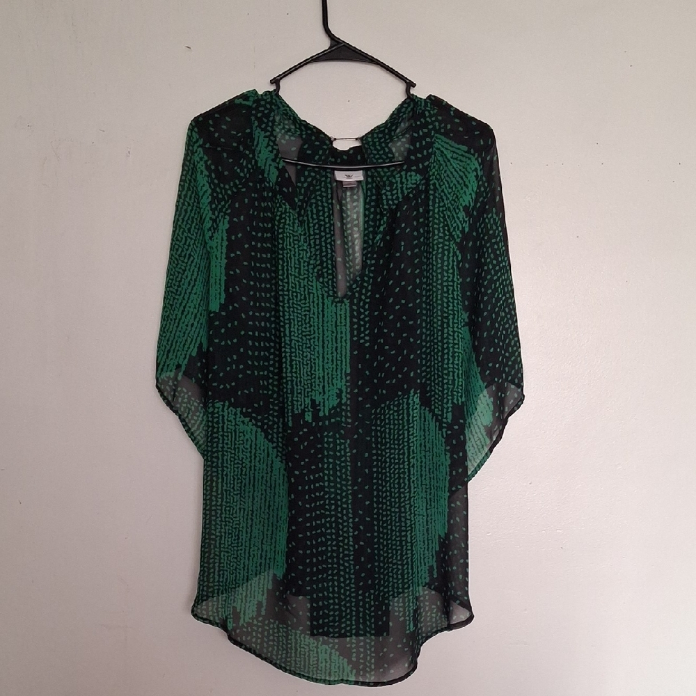 Worthington Green and Black Geometric Print Blouse